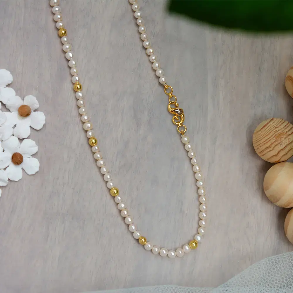 Shop Lumiere Luster Pearl & Diamond 18K Gold Chain for Women | Gehna