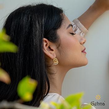 Peerless Gold and Pearl Filigree Earrings