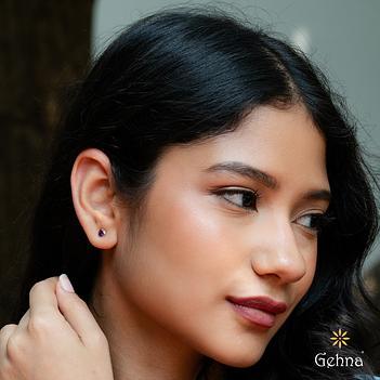 Elegant Amethyst 18K Gold Stud Earring
