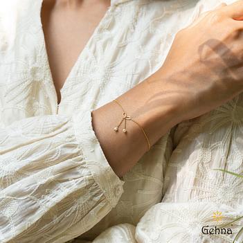 Luminous Pearl Drop 18K Gold Bracelet (7 inches)