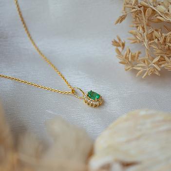 Radiant Diamond & Emerald 18K Gold Pendant (Without Chain)
