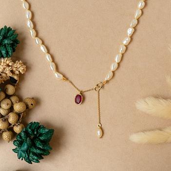 Regal Ruby & Baroque Pearl 18K Gold Lariat Chain (16 inches)