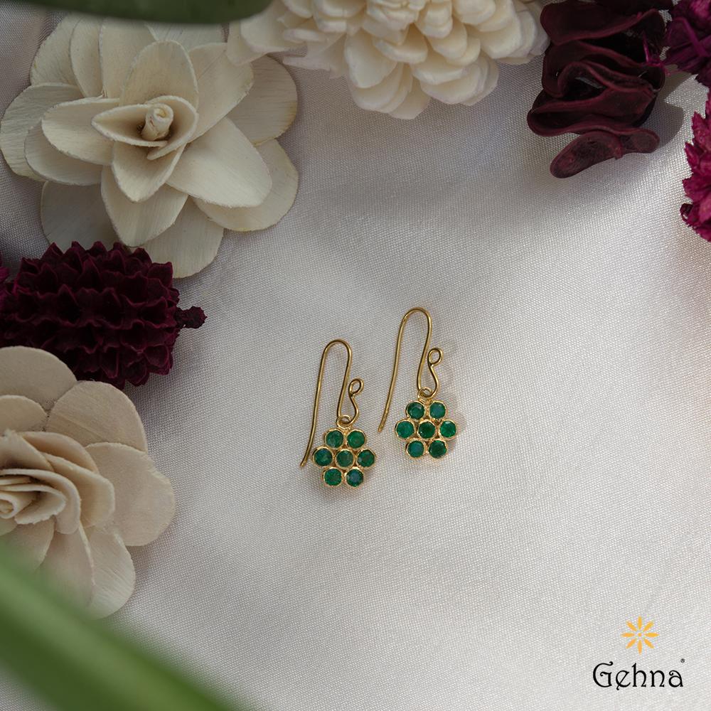 22K Yellow Gold Gold Emerald Earrings for women