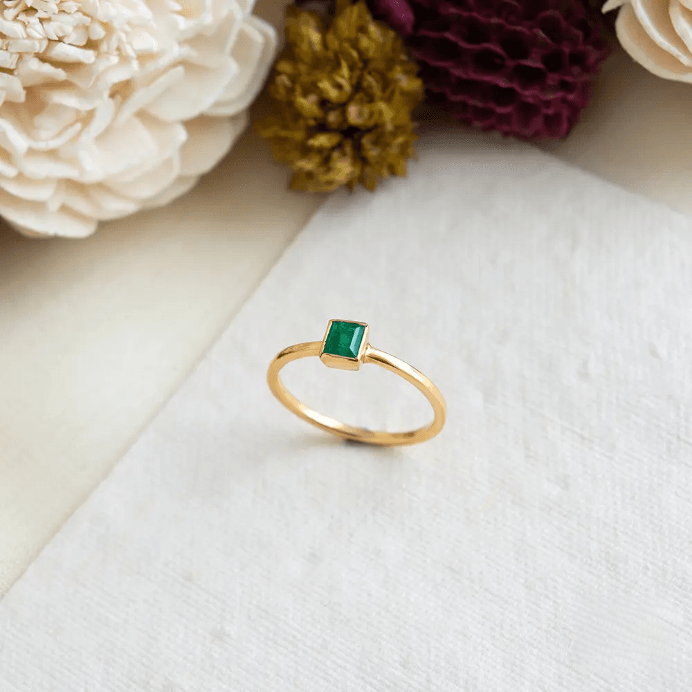 22K Yellow Gold Gold Emerald Rings for women