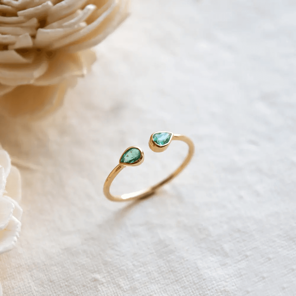 18K Yellow Gold Gold Emerald Rings for women