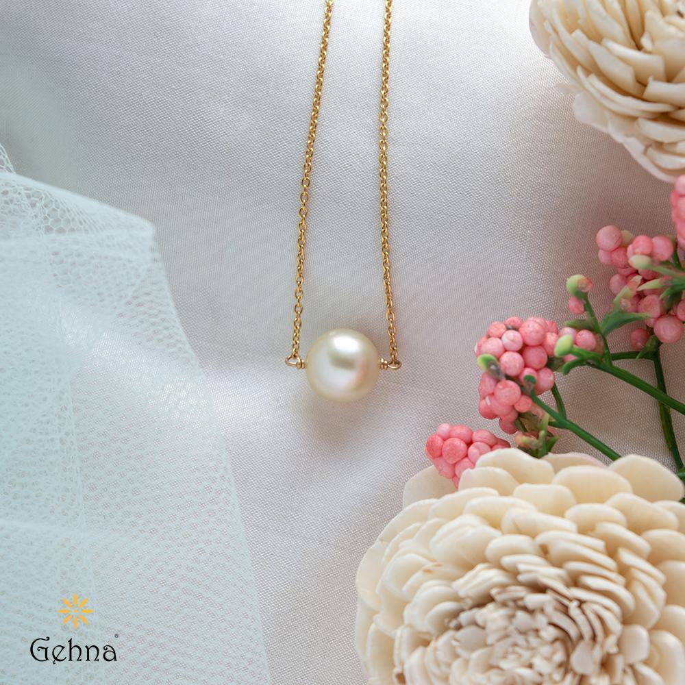18K Yellow Gold Gold Cultured South Sea Pearl Chain for women