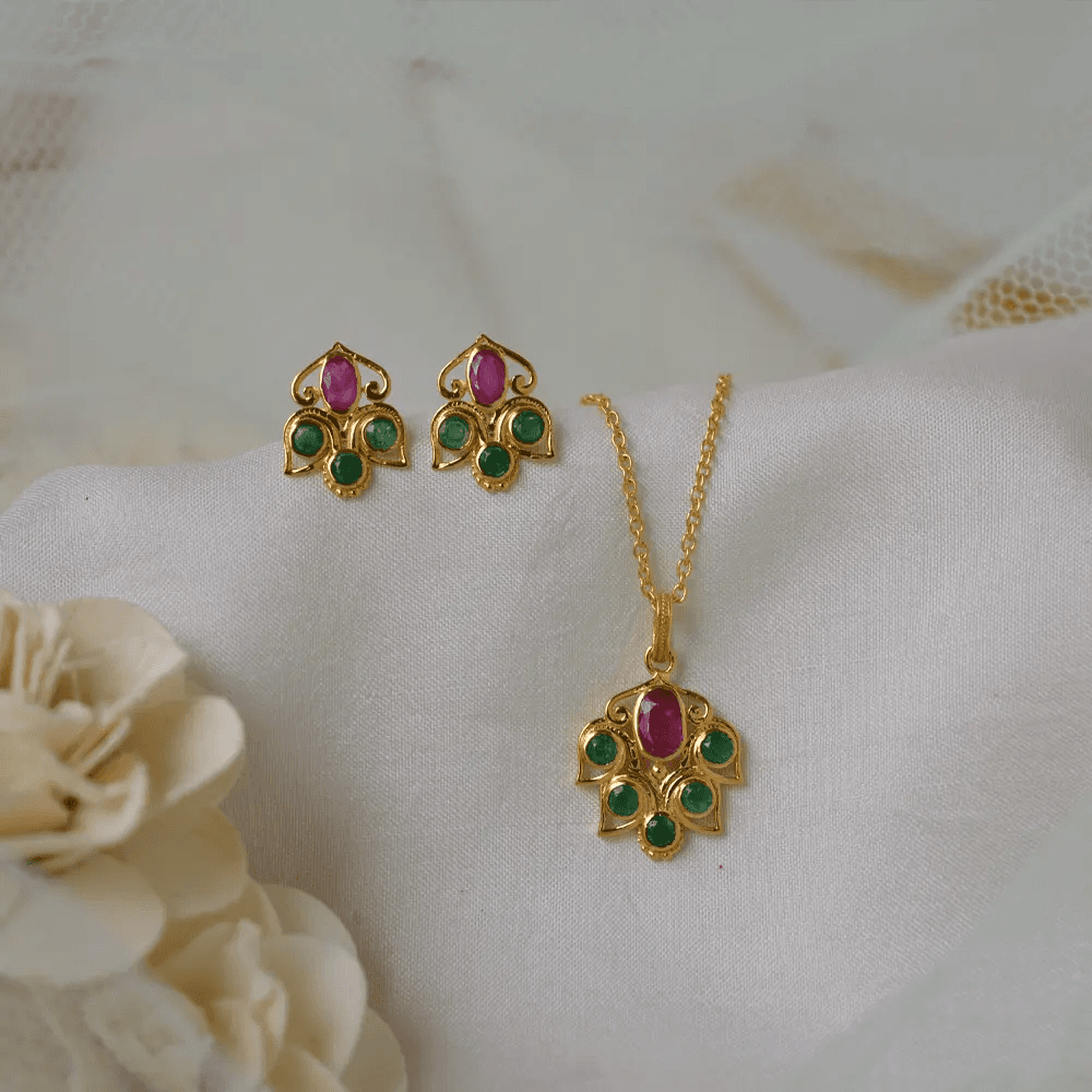 18K Yellow Gold Gold Ruby,Emerald Pendant Set for women