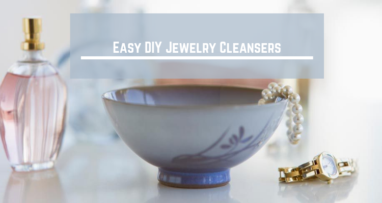How to Clean Jewelry With Ammonia